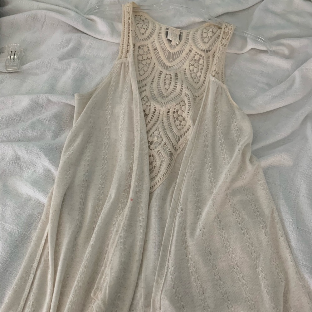 Loose vest